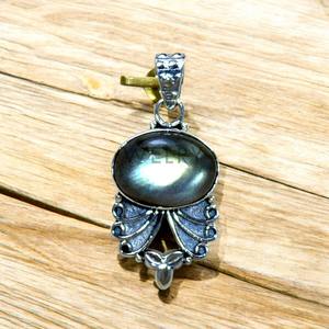 Colgante de joyería de boda de tendencia, piedra preciosa de labradorita de corte ovalado, joyería hecha a mano de Plata de Ley 925, colgante al por mayor a granel - Product Image 1