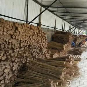 Escobas de Palma indonesias Sapu Lidi para limpieza del hogar y al aire libre - Product Image 4