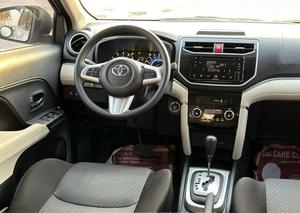 Toyota Rush 2023 / Disponible à la vente avec faible kilométrage, moteur essence, véhicule d'occasion en excellent état, sans accident - Product Image 6