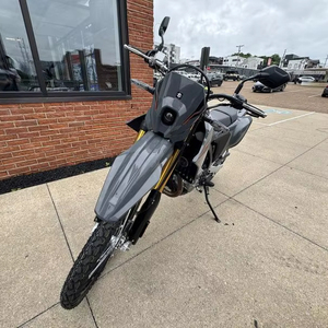 Disponible dès maintenant : Nouvelles motos Dual-Sport DR-Z4S 2025 en stock - Product Image 3