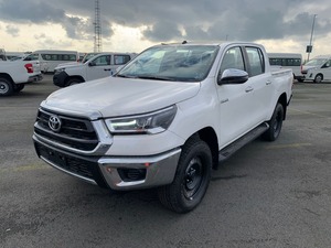 โตโยต้า ไฮลักซ์ ครูแค็บ SR5 4WD 2.4L ดีเซล เกียร์ธรรมดา 6 สปีด ปี 2023 ขาย - Product Image 6