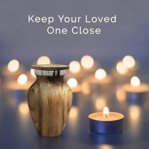 Mini urne souvenir artisanale commémorative d'apparence en bois de chêne pour le partage - Product Image 2