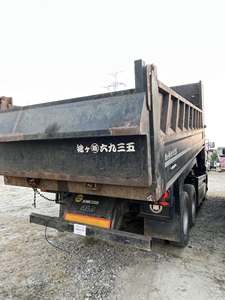 Hi-no 700 d'occasion Camion benne semi-long à 10 roues Moteur E13C 8X4 - Product Image 3