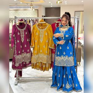 Conjunto de salwar kameez sharara de algodón multicolor, recién llegado, con detalles de resham y elegante dupatta, colección 2025 - Product Image 3