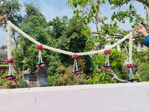 Puerta de Toran hecha a mano colgante Tuberose Rose Bunch decoración de pared indio festivo Diwali Vibes Pooja puerta decoración estilo artístico - Product Image 3