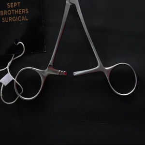 Autoclavable Stainless Steel Surgical Retractor Hospital Use - Product Image 4