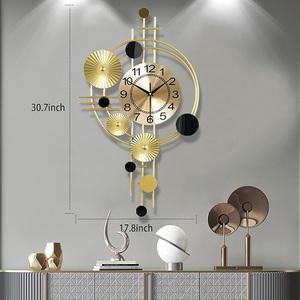 Belle horloge murale faite à la main Design moderne pour anniversaire de mariage Décoration de la maison Cadeaux Autres occasions - Product Image 2