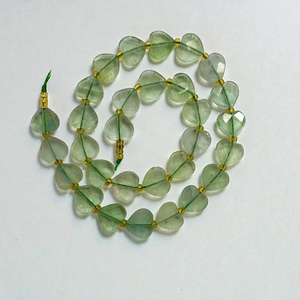 Cuentas de Piedra de Fluorita Verde Natural en Forma de Corazón Facetado para Pulseras, Collares y Joyería DIY - Product Image 1