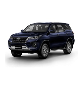 Toyota Fortuner de bajo costo Venta Excelente estado SUV confiable con bajo kilometraje Oferta asequible - Product Image 1