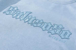 Camiseta de Hombre de Algodón Orgánico Tejida con Etiqueta Privada Personalizada, Impresión en Relieve, Color Puro, Venta al Por Mayor - Product Image 3