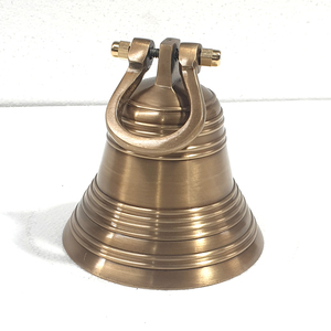 Campana de Barco de Latón de Estilo Vintage para Decoración de Inspiración Antigua que Crea un Ambiente Marítimo del Viejo Mundo y Elegancia - Product Image 4