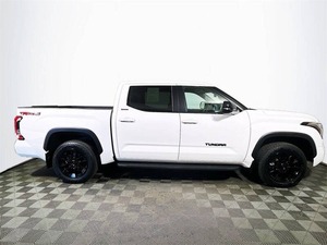 Toyota Tundra Limited 2024 Estándar de Fábrica - Product Image 3