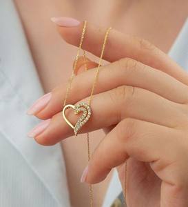 Colgante de corazón doble único de oro blanco y amarillo de 10K, diseño entrelazado, Micro conjunto de diamante cultivado en laboratorio, colgantes finos IGI de 0.26ct - Product Image 3