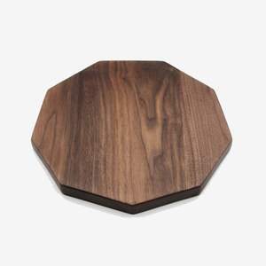Posavasos Octagonal de Madera de Nogal Premium con Artesanía Geométrica Moderna para una Decoración Elegante del Hogar - Product Image 1