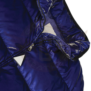 Chaqueta acolchada de invierno sostenible 2025 personalizada para hombre, cuello levantado, burbuja acolchada, resistente al agua, transpirable, posición frontal del logotipo - Product Image 5