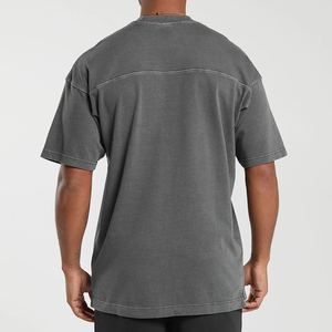 Mejore su estilo de verano Nuestras camisetas de gran tamaño de lujo para hombres 300 GSM 100% algodón de alta calidad con estilo para cada ocasión - Product Image 5