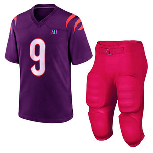 Uniforme de football américain pour hommes, manches courtes, respirant, en polyester et élasthanne, personnalisable, adapté aux entraînements et aux matchs - Product Image 1