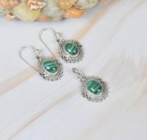 Malachite verte 925 argent Sterling pierres précieuses pendentif boucles d'oreilles ensemble élégant boucle d'oreille avec pendentif bijoux faits à la main cadeau pour elle - Product Image 3