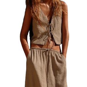 Débardeur ample et respirant en polyester 100 % écoresponsable pour femme, style européen et américain, nouvelle collection 2024, avec décolleté en V profond et élastique sur le devant - Product Image 6