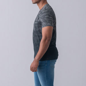 Camiseta de entrenamiento de ajuste regular con logotipo personalizado, camiseta de media manga, camiseta de malla de secado rápido para hombre, ropa informal estilo Hip Hop - Product Image 3