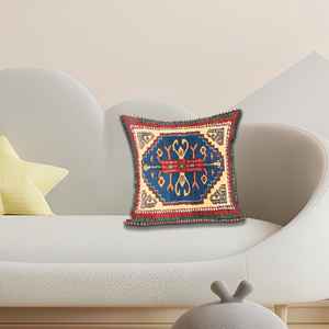 Almohada Estampada con Encanto Campestre: Suave, Acogedora, Decoración para el Hogar Hecha a Mano, 36"x36" - 90x90 cm - Product Image 2