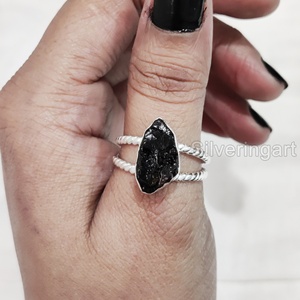 เครื่องประดับหินหยาบแหวนโกเมนธรรมชาติสำหรับผู้หญิงอัญมณีดิบจากพลอยญี่ปุ่นบิดเกลียว2วงเครื่องประดับ925แหวนเงินสเตอร์ลิง - Product Image 4