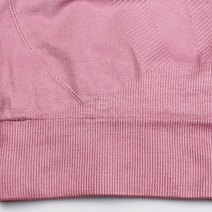 Soutien-gorge de sport pour femme de haute qualité, sur mesure, respirant, offrant un bon maintien, en spandex/nylon, en vente - Product Image 3