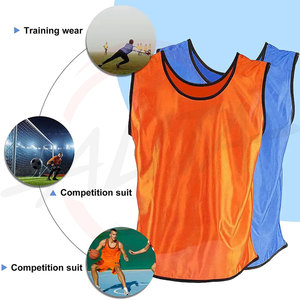 Baberos de equipo de fútbol Deportivo Chalecos de entrenamiento de fútbol personalizados Baberos de entrenamiento reversibles con logotipo personalizado - Product Image 2