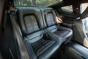 Ford Mustang Saleen S302 Coupé Jaune 2023 d'occasion, excellent état, prêt à être expédié - Product Image 3