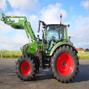 Tracteur Fendt d'occasion et neuf à prix bon marché Achat en gros Tracteur agricole Meilleur prix Livraison rapide en stock à vendre - Product Image 1