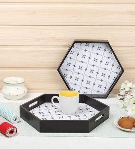 Juego de 2 bandejas hexagonales de madera maciza de calidad superior con diseño impreso único para aperitivos de café de desayuno y exhibición decorativa - Product Image 1