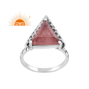 แหวนสเตอริกออกซิไดซ์สเตอร์ลิงสโตนพลอยควอตซ์ทรงสามเหลี่ยมดีไซน์แบบวางซ้อนกันได้ - Product Image 1