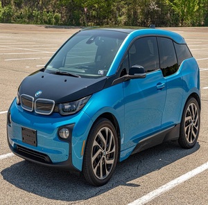 AUTO ELÉCTRICO IMPECABLE, BMW I3 2017 CON EXTENSOR DE RANGO, LISTO PARA ENVIAR - Product Image 3