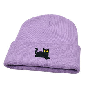 Chapeau en tricot chaud d'automne et d'hiver pour hommes et femmes, joli motif de chat noir brodé, bonnet en laine - Product Image 3
