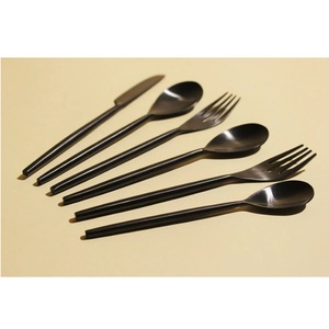 Vente en gros de couverts en acier inoxydable avec poignée mince en émail rose plaqué or pour la table à manger ensemble de couverts - Product Image 6