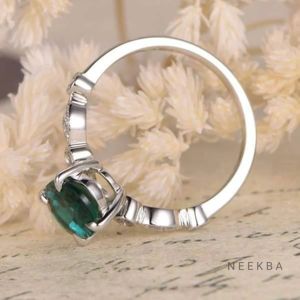 Anillo de Esmeralda cultivado en laboratorio de corte ovalado de 10*8mm, impresionante forma ovalada verde, anillo de compromiso de oro sólido de 10K, tono de Metal personalizado/pureza - Product Image 4