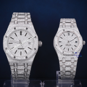 Relojes de diseño de lujo personalizables para parejas, Conjunto de reloj a juego con cierre oculto de acero inoxidable con diamante Moissanite completo - Product Image 3