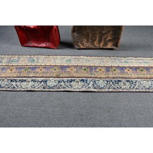 Alfombra Turca Vintage de Lana 2.2x8.6 pies (66x261 cm) Diseño Ecológico de Patchwork con Plantas y Árboles Azules, Base de Látex - Product Image 3