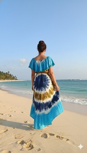 Robe d'été mi-longue en coton turquoise à imprimé floral tie-dye, col en V, manches bouffantes, taille naturelle, style bohème, écologique pour femme - Product Image 4