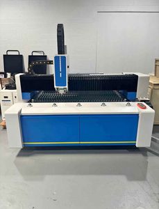 Machines de découpe laser à fibre avec livraison gratuite, haute puissance, précision de 0,05 mm, découpeuse de métal avec vitesse de 360 IPM et grand plateau de travail - Product Image 2