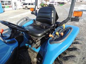 รถแทรกเตอร์นิวฮอลแลนด์ TC25D ปี 1999 สำหรับขาย - Product Image 4