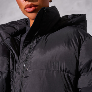 Chaquetas elegantes de fabricación Premium, chaquetas acolchadas con cuello levantado personalizadas para mujer, chaqueta acolchada ultraligera para mujer - Product Image 5