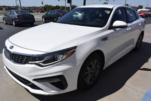 Kia Optima 2020 impecable - Product Image 4