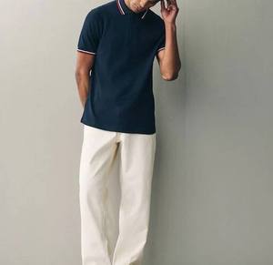 Polo de luxe pour hommes en coton respirant coupe régulière anti-rétrécissement idéal disponible dans une gamme de couleurs athlétiques à manches courtes - Product Image 6
