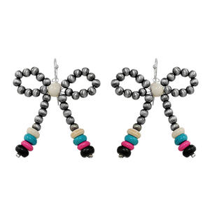 Boucles d'oreilles multicolores de créateur pour femmes fabriquées à partir de 100% perles de verre faites à la main avec amour pour les styles traditionnels et modernes - Product Image 1