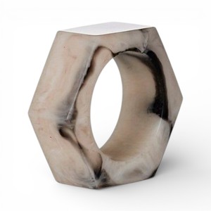 Anillos de Servilleta de Mármol Color Rubor con Forma Redondeada Orgánica para Decoración de Mesa de Comedor Moderna y Lujosa, Únicos - Product Image 3