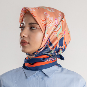 Écharpe de luxe en twill avec bords roulés à la main, motif ethnique oriental Paisley et motifs traditionnels, imprimé artistique, foulard carré 90x90cm, toutes saisons - Product Image 2