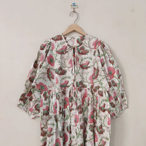 Robe d'été décontractée à manches longues et col en V, en coton imprimé floral, longueur au sol, fabriquée à la main, cadeau de vacances pour femmes - Product Image 1
