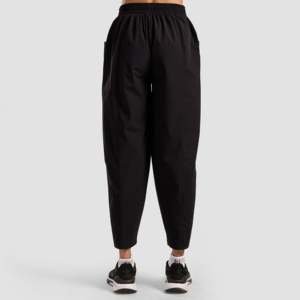 Pantalones Negros Tipo Barrel para Ropa Deportiva de Alto Rendimiento - Product Image 3