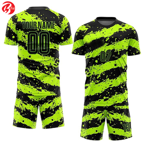Maillot de football à manches courtes et à sublimation pour homme, coupe automatisée, haut personnalisable pour les joueurs de football - Product Image 6